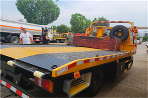 亚运村附近拖车电话号码服务